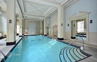 4-bedroom apartment in East York for C$888,000