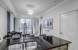 Apartment – Lake Shore Boulevard West, Etobicoke, Toronto,  Ontario,   Canada for C$725,000
