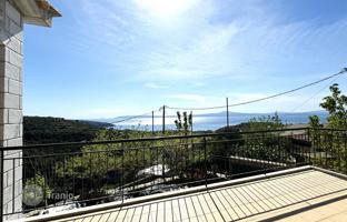 Luxury villa with a guest house, a swimming pool and a picturesque view, Megali Mantineia, Greece for 550,000 €