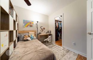 2-bedroom apartment in Etobicoke for C$728,000