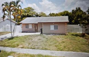 4-bedroom house 139 m² in North Lauderdale for $430,000