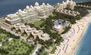 New luxury residence Raffles penthouses with a mini golf course and a beach club, Palm Jumeirah, Dubai, UAE for From $17,400,000