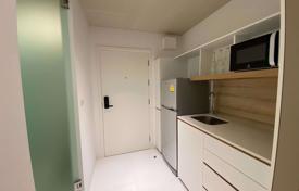 1 bed Condo in Triple Y Residence Wang Mai Sub District for $189,000