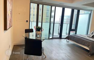 2-bedroom apartment in Roehampton Avenue for C$687,000