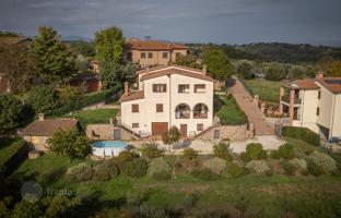 5-bedroom villa 516 m² in Perugia for 720,000 €