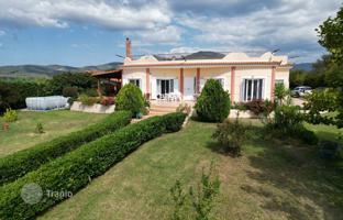 Modern, bright home with a well-maintained garden and a comfortable barbecue area in the Peloponnese, Greece for 390,000 €