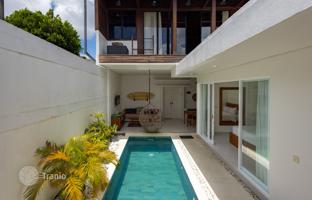 2-bedroom villa 118 m² in Canggu for $170,000