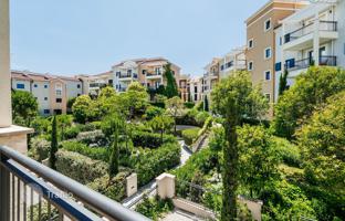 1-bedroom apartment 71 m² in Radovići for 462,000 €