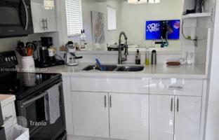 2-bedroom apartments in condo 93 m² in Hialeah for $350,000