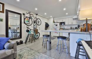 12-bedroom townhouse in Old Toronto for C$2,314,000