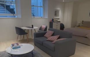 Renovated turnkey studio apartment near Hyde Park, Zone 1, London, UK for £745,000