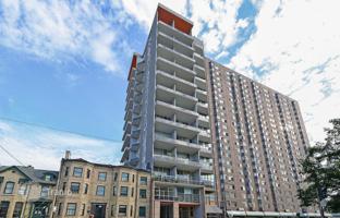 5-bedroom apartment in Gerrard Street East for C$1,037,000