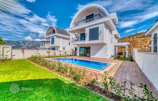 House 315 m² in Alanya for 55,528,000 TRY
