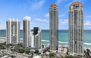 1-bedroom apartments in condo 86 m² in Sunny Isles Beach for $375,000