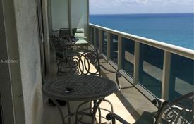 Four-room apartment on the first line of the ocean in Hallandale Beach, Florida, USA for $999,000