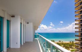 Cosy apartment with ocean views in a residence on the first line of the beach, Bal Harbour, Florida, USA for $999,000