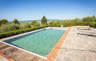 4-bedroom villa 331 m² in Volterra for 1,200,000 €