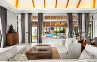 4-bedroom villa 841 m² in Si Sunthon for $1,310,000