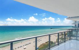 Cosy apartment with ocean views in a residence on the first line of the embankment, Sunny Isles Beach, Florida, USA for $940,000