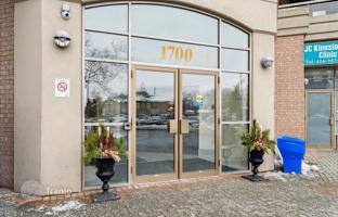 3-bedroom apartment in Eglinton Avenue East for C$833,000
