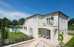 5-room house 372 m² in Kanfanar for 999,000 €