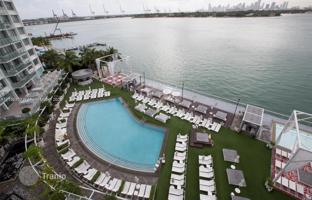 1-bedroom apartments in condo 65 m² in West Avenue for $615,000