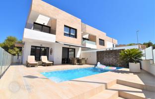 3-bedroom villa 193 m² in Orihuela Costa for 475,000 €