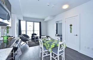6-bedroom apartment in Simcoe Street for C$980,000
