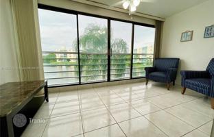 2-bedroom apartments in condo 111 m² in Florida for $260,000