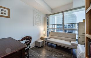 5-bedroom apartment in Etobicoke for C$847,000