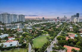 Townhome – Golden Beach, Florida, USA for $5,500,000