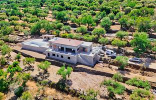 New two-storey house with a swimming pool within walking distance of the sea in the Peloponnese, Greece for 900,000 €