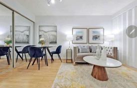 Apartment – Bay Street, Old Toronto, Toronto,  Ontario,   Canada for C$835,000
