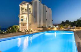 New villa with a garden, a swimming pool and a picturesque view in a quiet area, at 180 meters from the beach, Ierapetra, Greece for 3,400 € per week
