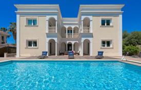Modern villa with a swimming pool at 200 meters from the sea, Coral Bay, Cyprus for 4,500 € per week