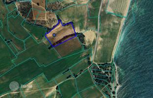 Land plot in Larnaca for 950,000 €