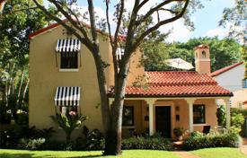 Villa – Coral Gables, Florida, USA for $850,000