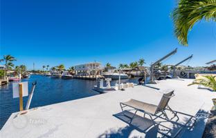4-bedroom house 678 m² in Key Largo for $1,997,000