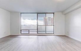 Apartment – East York, Toronto, Ontario,  Canada for C$775,000