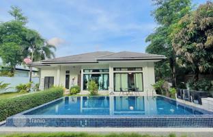 3-bedroom villa 300 m² in Choeng Thale for $891,000