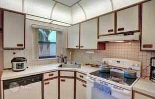 2-bedroom apartments in condo 91 m² in Coconut Creek for $255,000