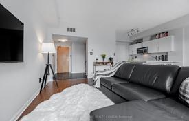 Apartment – Front Street West, Old Toronto, Toronto,  Ontario,   Canada for C$1,189,000
