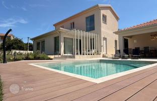 3-room house 180 m² in Tar for 785,000 €
