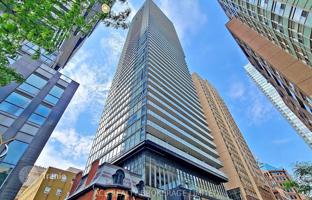 4-bedroom apartment in Grenville Street for C$819,000