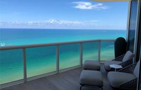 Renovated stylish oceanfront apartment in Miami Beach, Florida, USA for $2,390,000