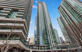 Apartment – Harbour Street, Old Toronto, Toronto,  Ontario,   Canada for C$743,000