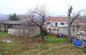 House A house with a garden in Bale is for sale for 650,000 €