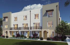 Modern 3-story townhouse in Los Angeles with 3 bedrooms, 3 bathrooms, and a private balcony for 650,000 €