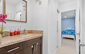 Townhome – Hollywood, Florida, USA for $650,000