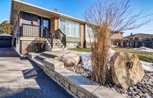 9-bedroom townhouse in North York for C$1,512,000